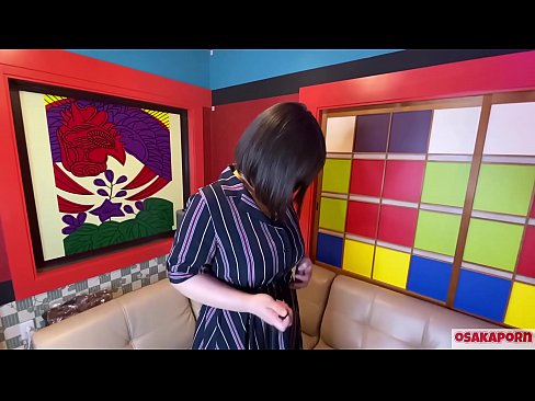 ❤️ Cutie Japanese nwere nnukwu nnụnnụ tit na-eji ihe ụmụaka egwuri egwu na-enwe mmekọahụ na-emetọ onwe ya ma nwee orgasm. Ọ na-ekwu na N'ajụjụ ọnụ banyere ya iberibe ahụmahụ. Nnukwu nnụnnụ tit na ọtụ ntutu na-asụ ude nke ukwuu. Osakaporn ️❌  na anyi ❤